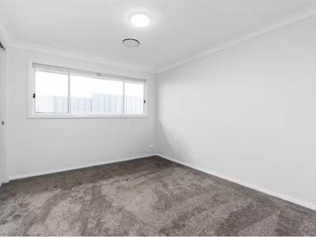 House for rent in Wadalba, New South Wales