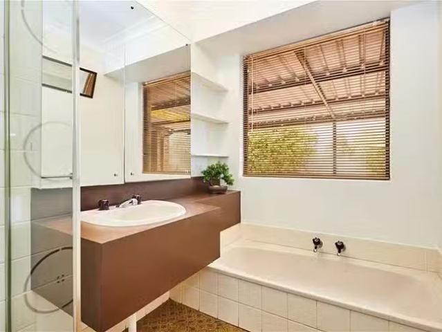 House for rent in Yangebup, Western Australia