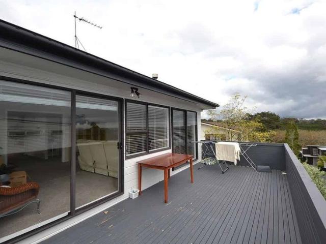 House for rent in Castor Bay