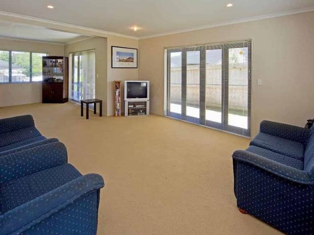House for rent in Northcross, Upper Harbour