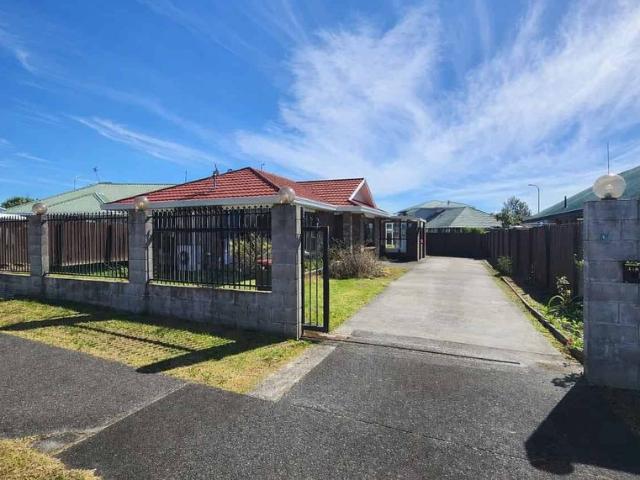 House for rent in Owhata