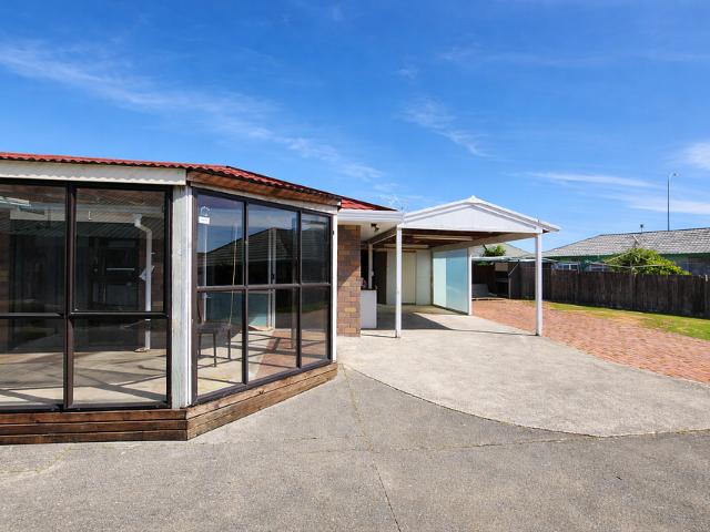 House for rent in Owhata