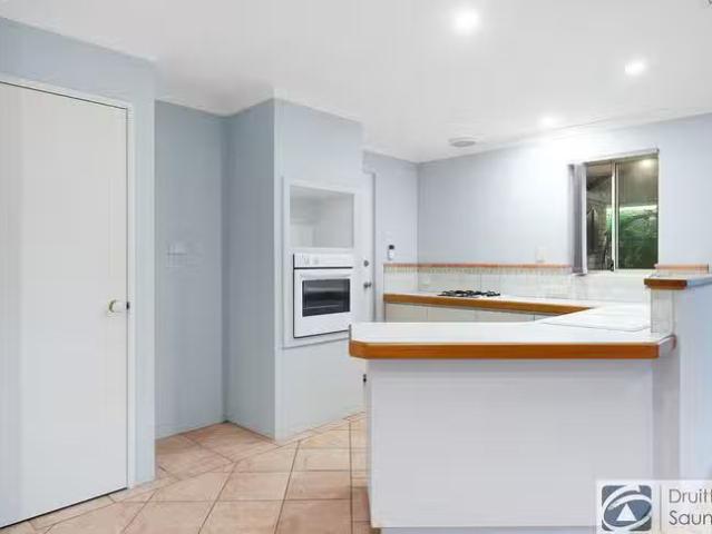 House for rent in Landsdale, Western Australia