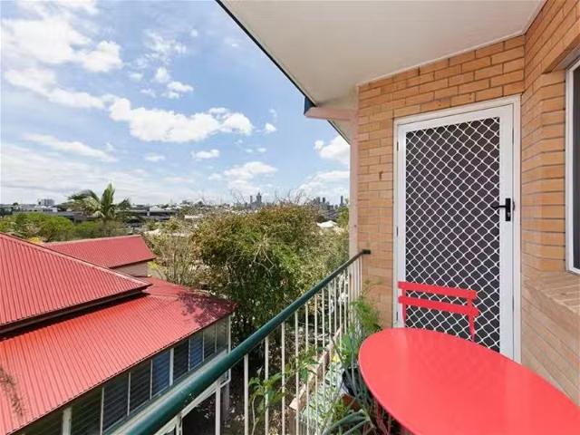 Apartment for rent in Toombul, Queensland