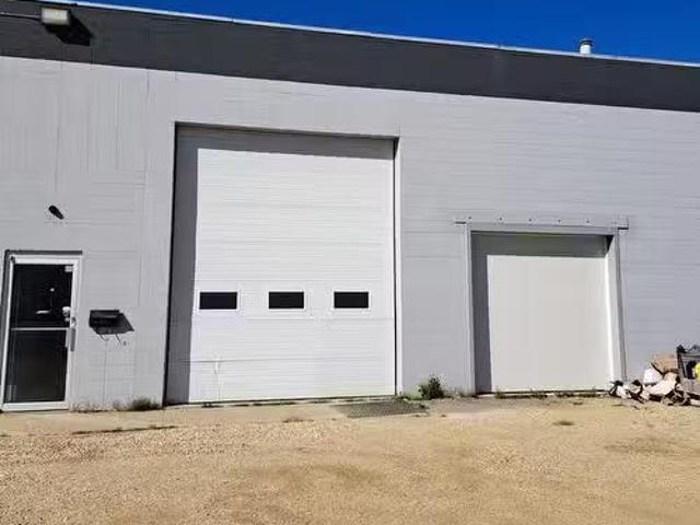 House for rent in Wedgewood, Alberta