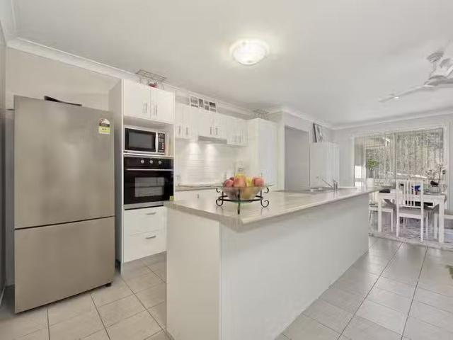 House for rent in Moore Park Beach, Queensland