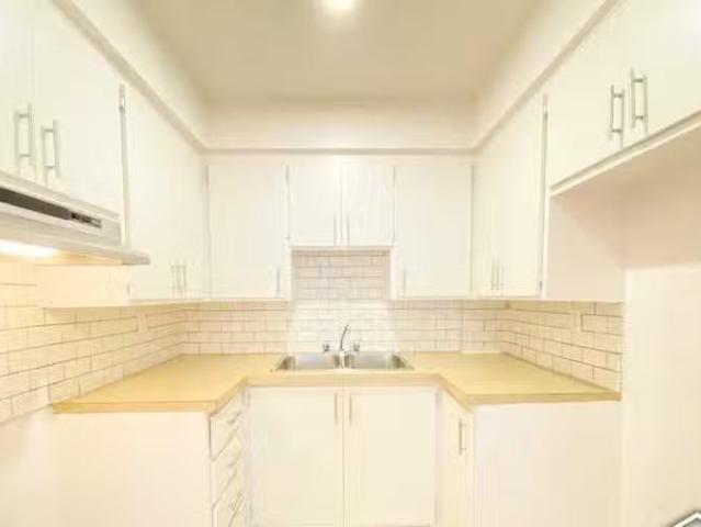 Condo for rent in St. Leonard's, Quebec