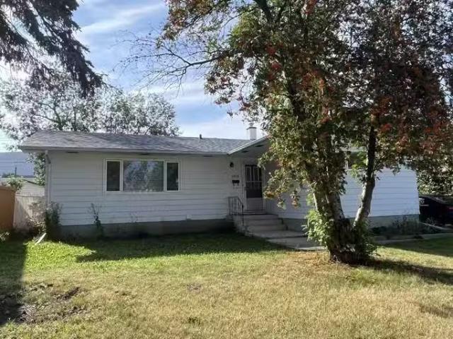 Condo for rent in Wedgewood, Alberta