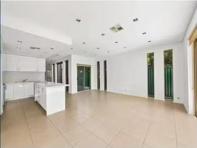 Condo for rent in Sydney, New South Wales
