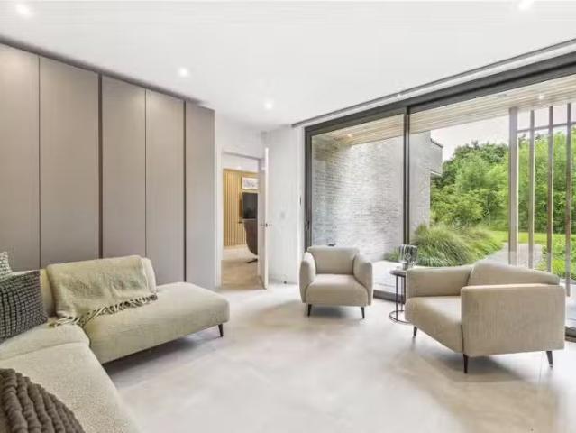 House for rent in Perryfields, West Sussex
