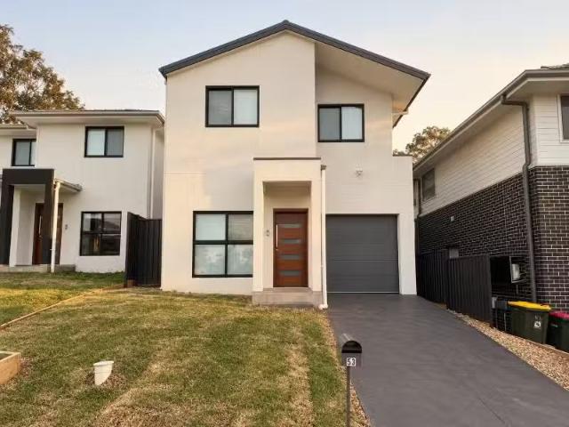 House for rent in Oxley Ridge, Sydney