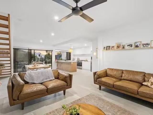 House for rent in Canning Vale, Western Australia