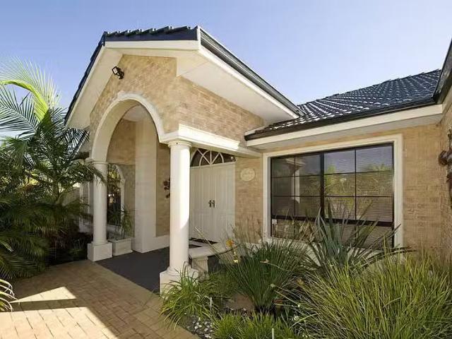 House for rent in Canning Vale, Western Australia