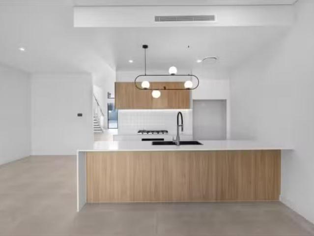 Condo for rent in Sydney, New South Wales