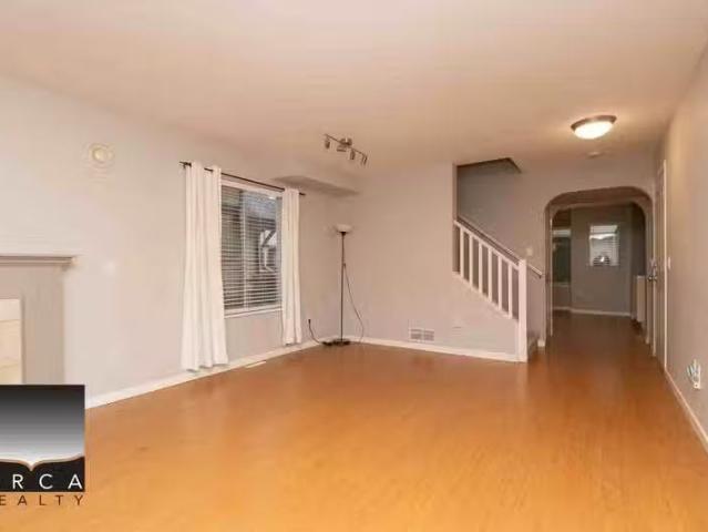 Condo for rent in Surrey, British Columbia