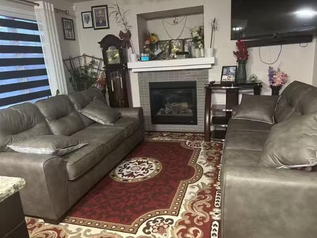 House for rent in Wedgewood, Alberta