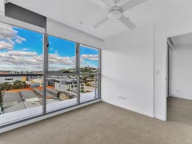 Apartment for rent in Toombul, Queensland