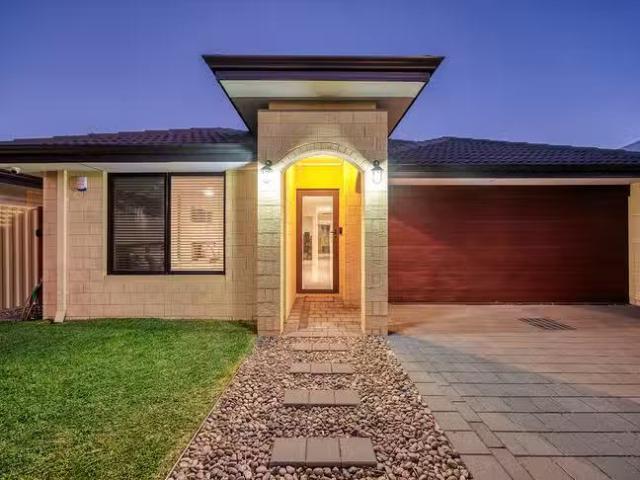House for rent in Carlisle, Western Australia