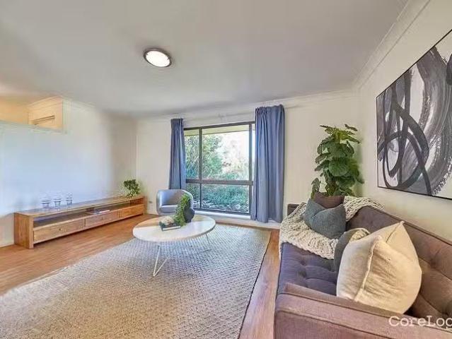 House for rent in Forrestfield, Western Australia