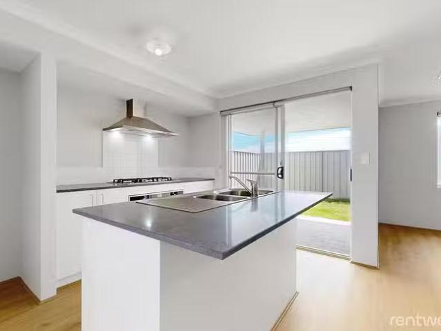 House for rent in Parklands, Western Australia