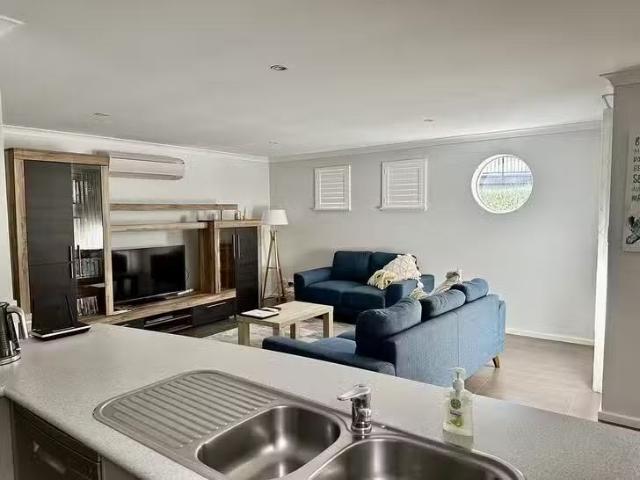 House for rent in Broadwater, Western Australia