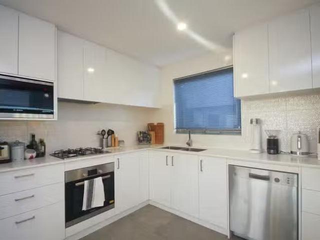 Apartment for rent in Maylands, Western Australia