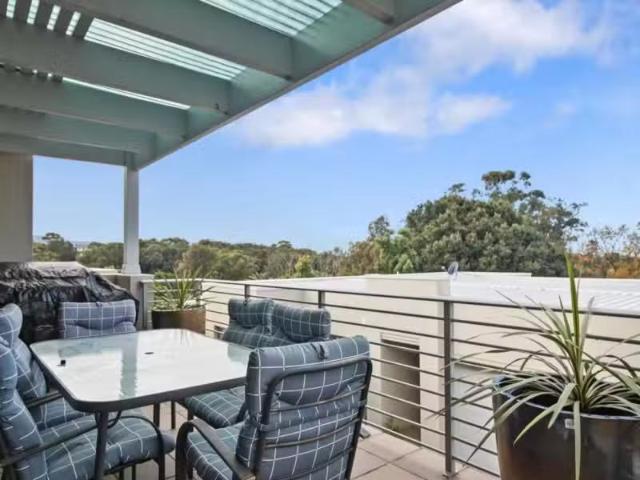 Condo for rent in Wollongong West, New South Wales