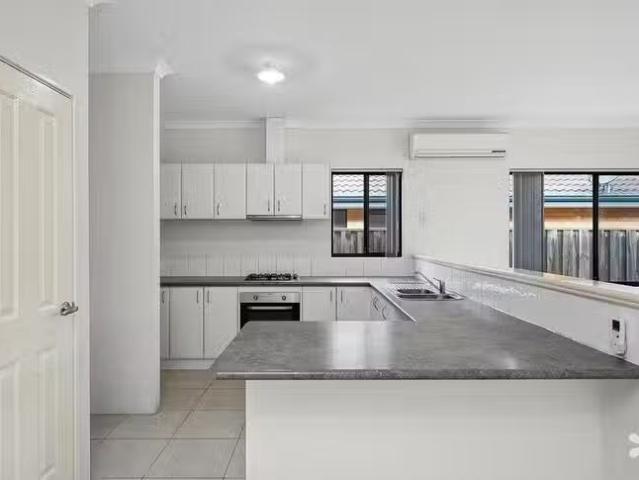 House for rent in Hamilton Hill, Western Australia