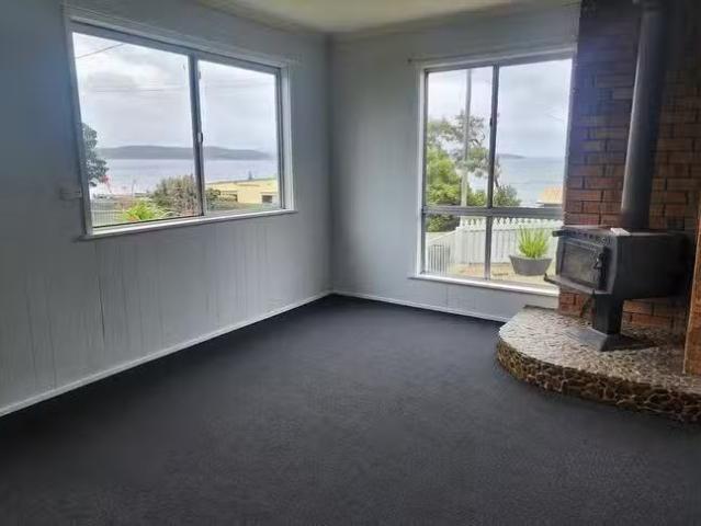 House for rent in Primrose Sands, Tasmania