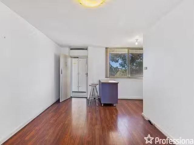 Apartment for rent in Cockburn, Western Australia