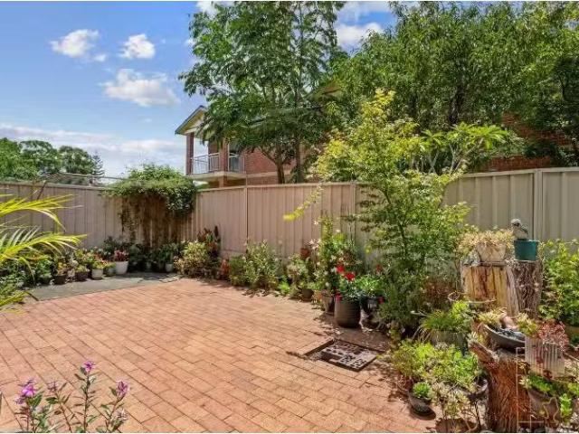 Condo for rent in Sydney, New South Wales