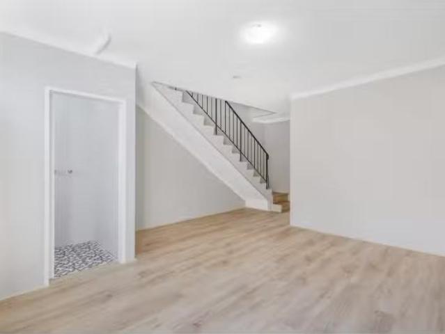 Condo for rent in Sydney, New South Wales
