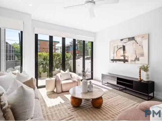 Condo for rent in Toombul, Queensland