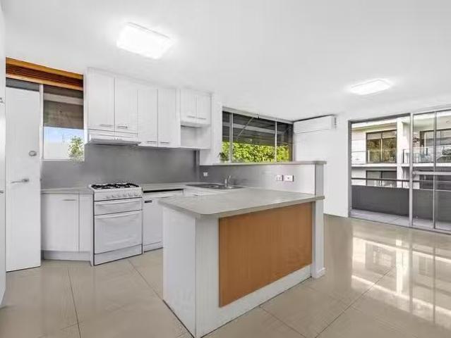 Apartment for rent in Toombul, Queensland