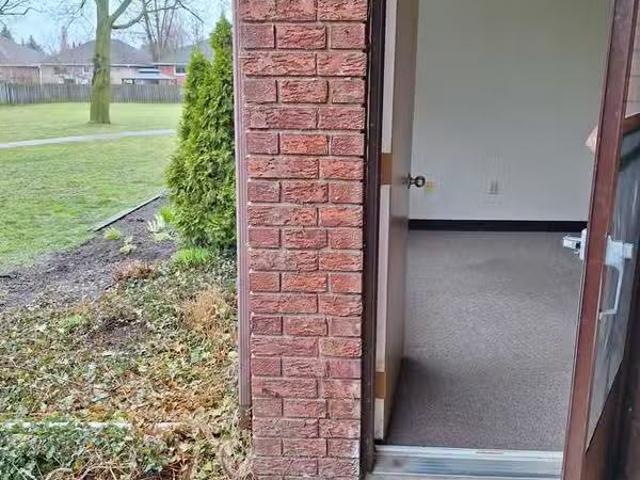 Condo for rent in Ancaster, Ontario