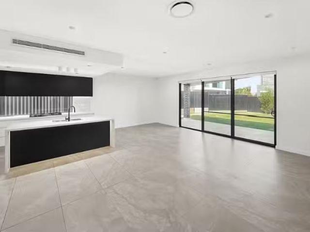 Condo for rent in Sydney, New South Wales