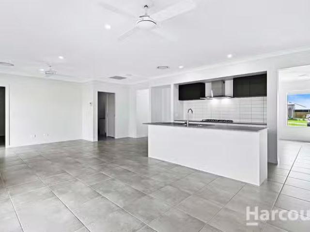 House for rent in Eli Waters, Queensland