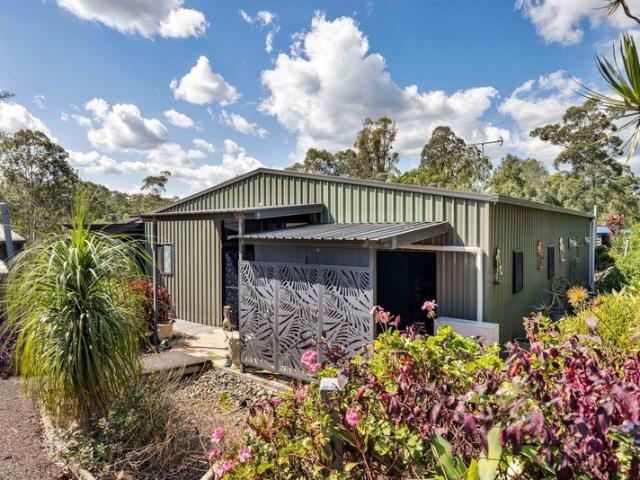 Cottage for sale in The Dawn, Queensland