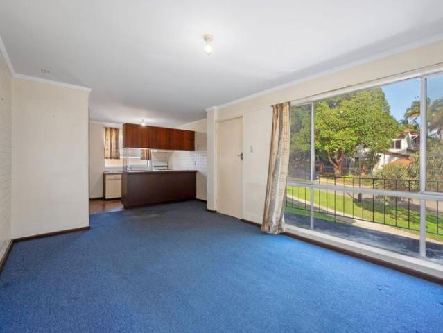 Apartment for rent in Daglish, Western Australia