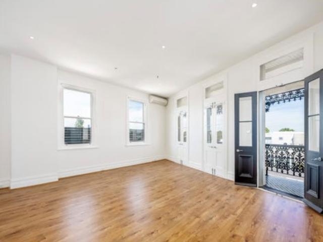 Apartment for rent in Fitzroy
