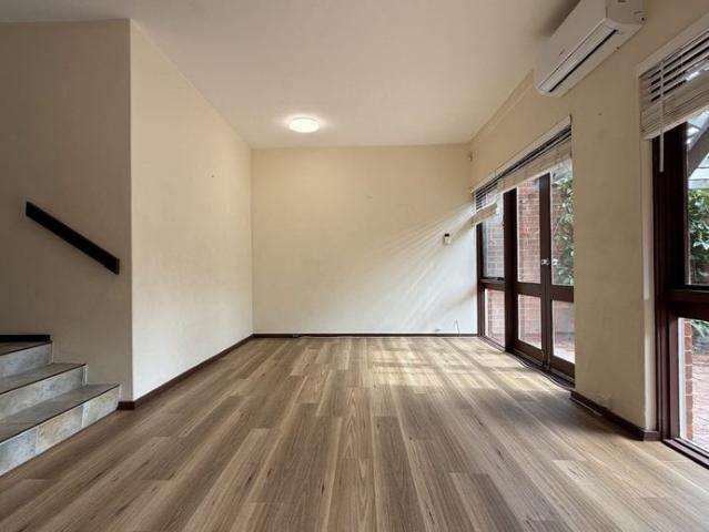 Townhouse for rent in Cockburn, Western Australia