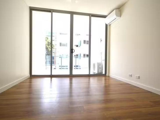 Apartment for rent in Wolli Creek, New South Wales