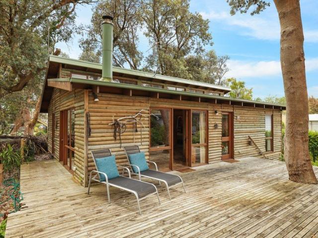 House for sale in Silverleaves, Victoria