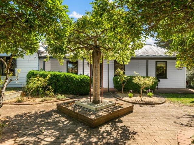 Cottage for sale in Portarlington, Victoria