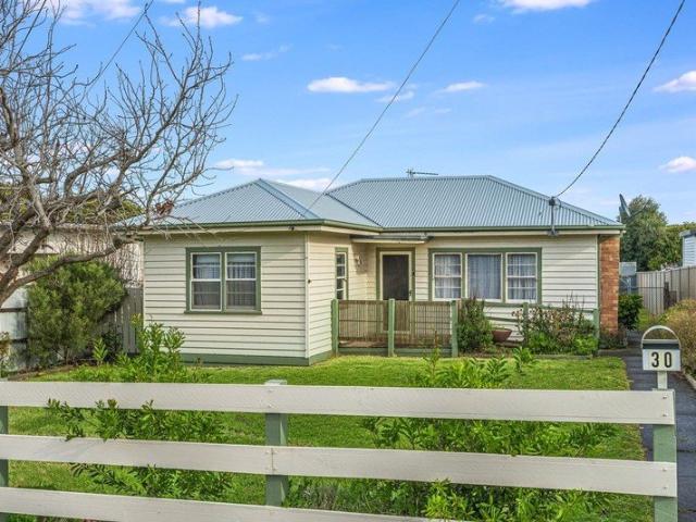 House for rent in Belmont, Geelong