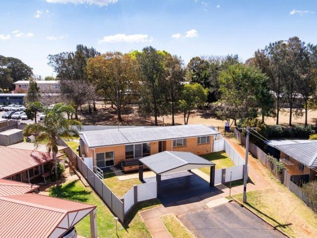 House for sale in Rangeville, Toowoomba