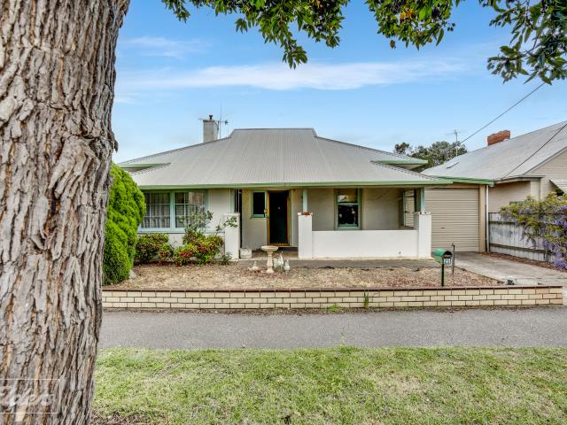 House for sale in Victor Harbor, South Australia