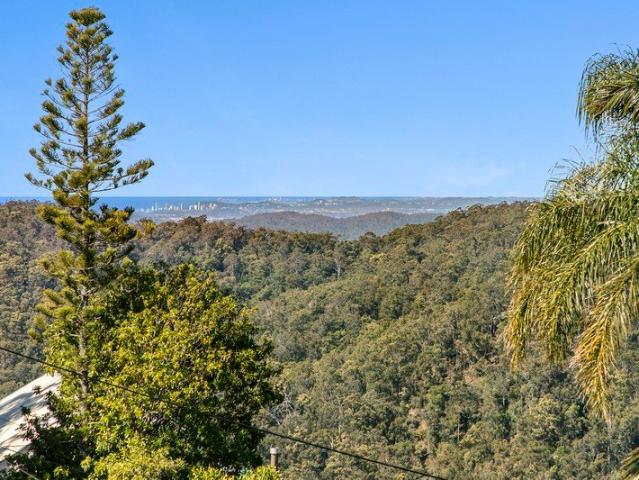 House for sale in Tamborine Mountain, Queensland