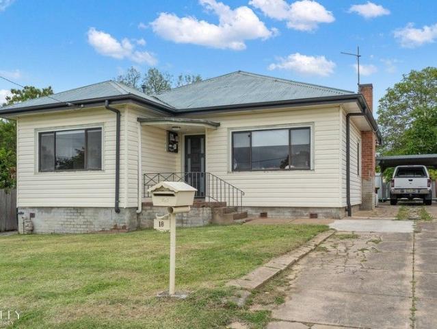 House for sale in Brisbane Grove, New South Wales