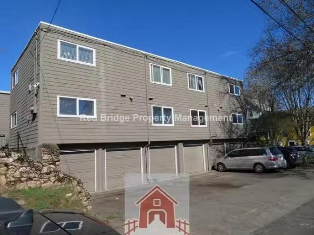 Condo for rent in Portland, Buckman